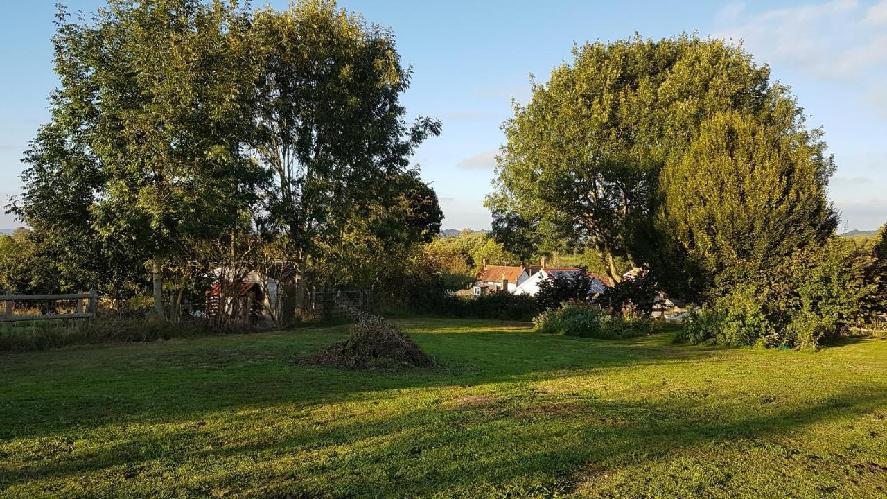 Baptist Cottage Cheverell Buitenkant foto